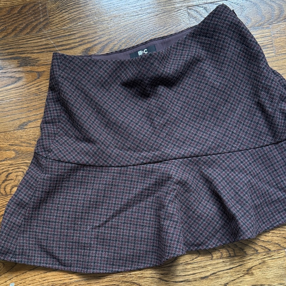 UNIQLO Plaid Flared Mini Skirt in Dark Plum and Black